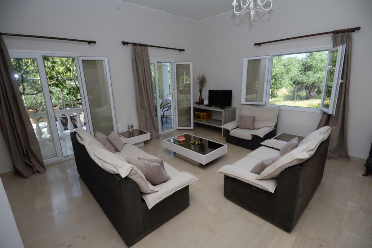 The Olive Grove House Villa Kassiopi Buitenkant foto
